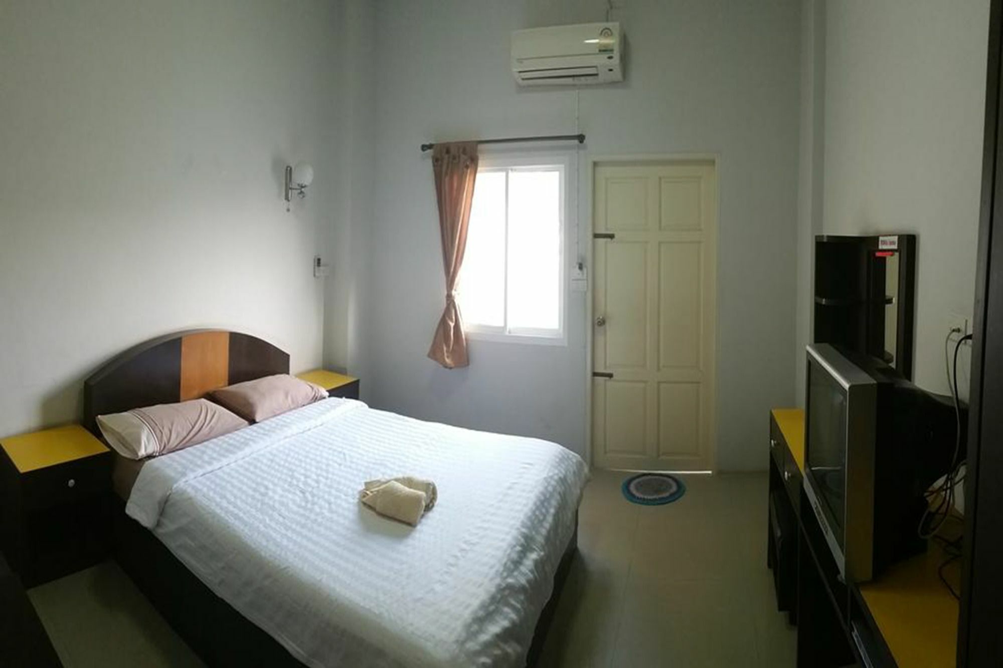 Charoen Apartment Hotel Trang Eksteriør billede